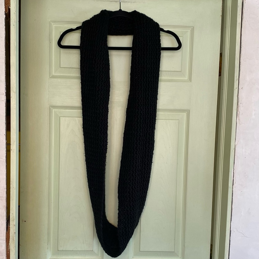 Calvin Klein - Super Soft Black Scarf